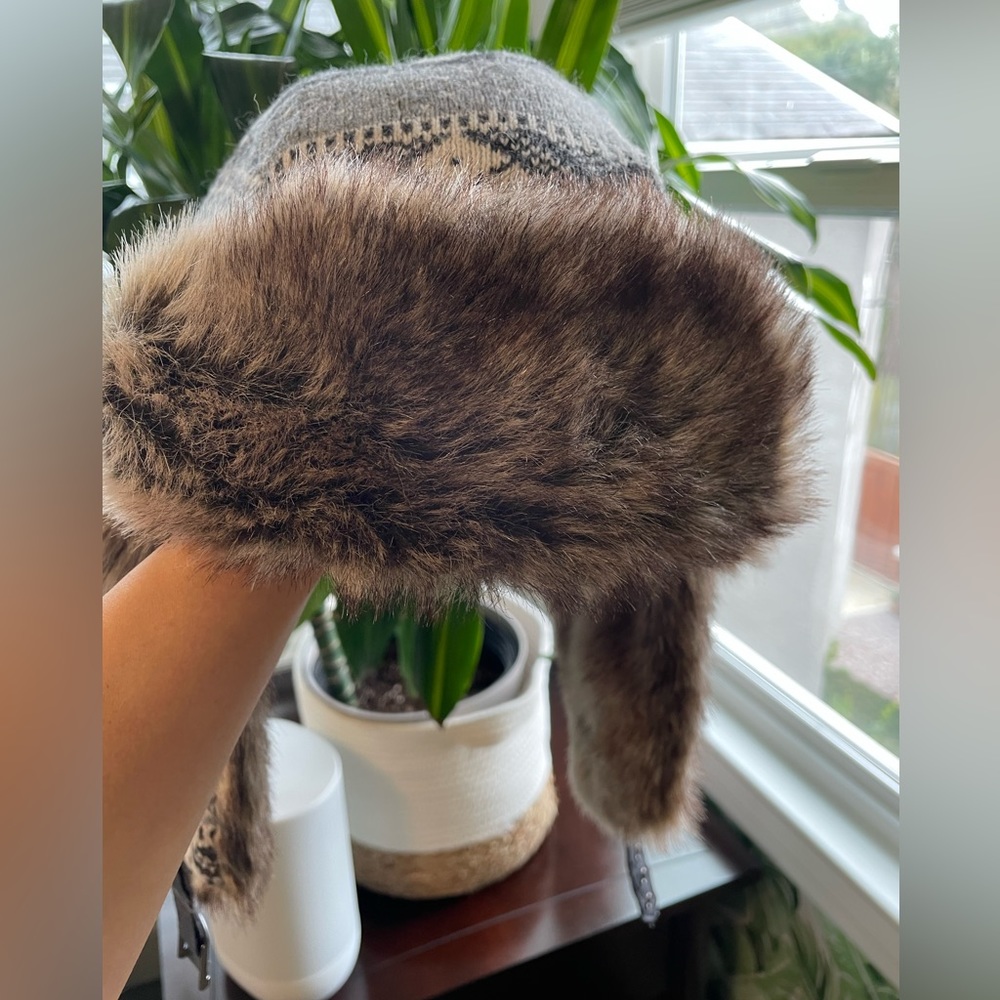 H&M hat